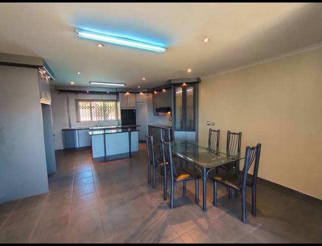 4 BEDROOM HOUSE FOR SALE IN DESAINAGAR